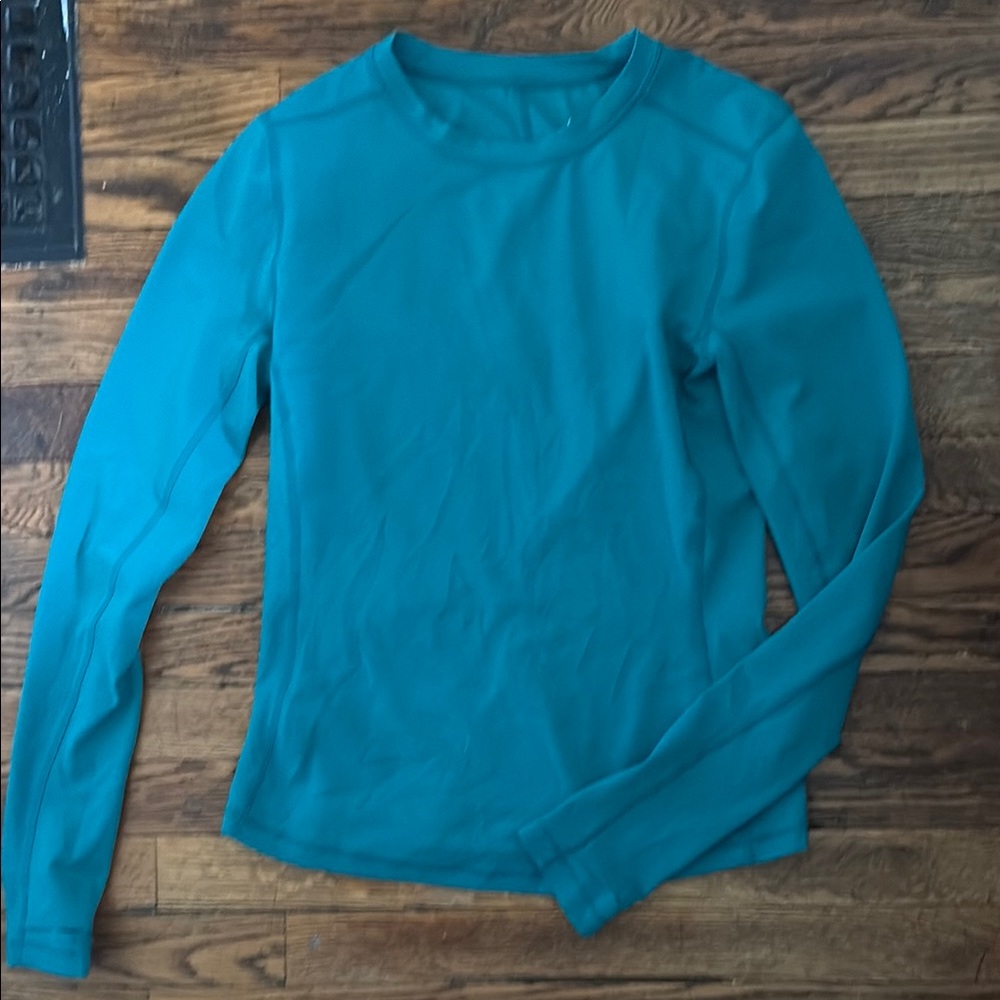 Carbon 38 Teal Long Sleeve athletic Women's Top